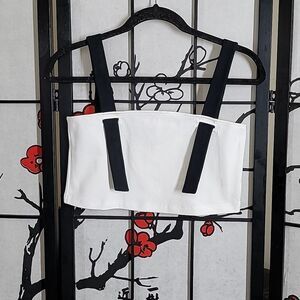 Lattelier Black/ White Cotton Blend Crop Top